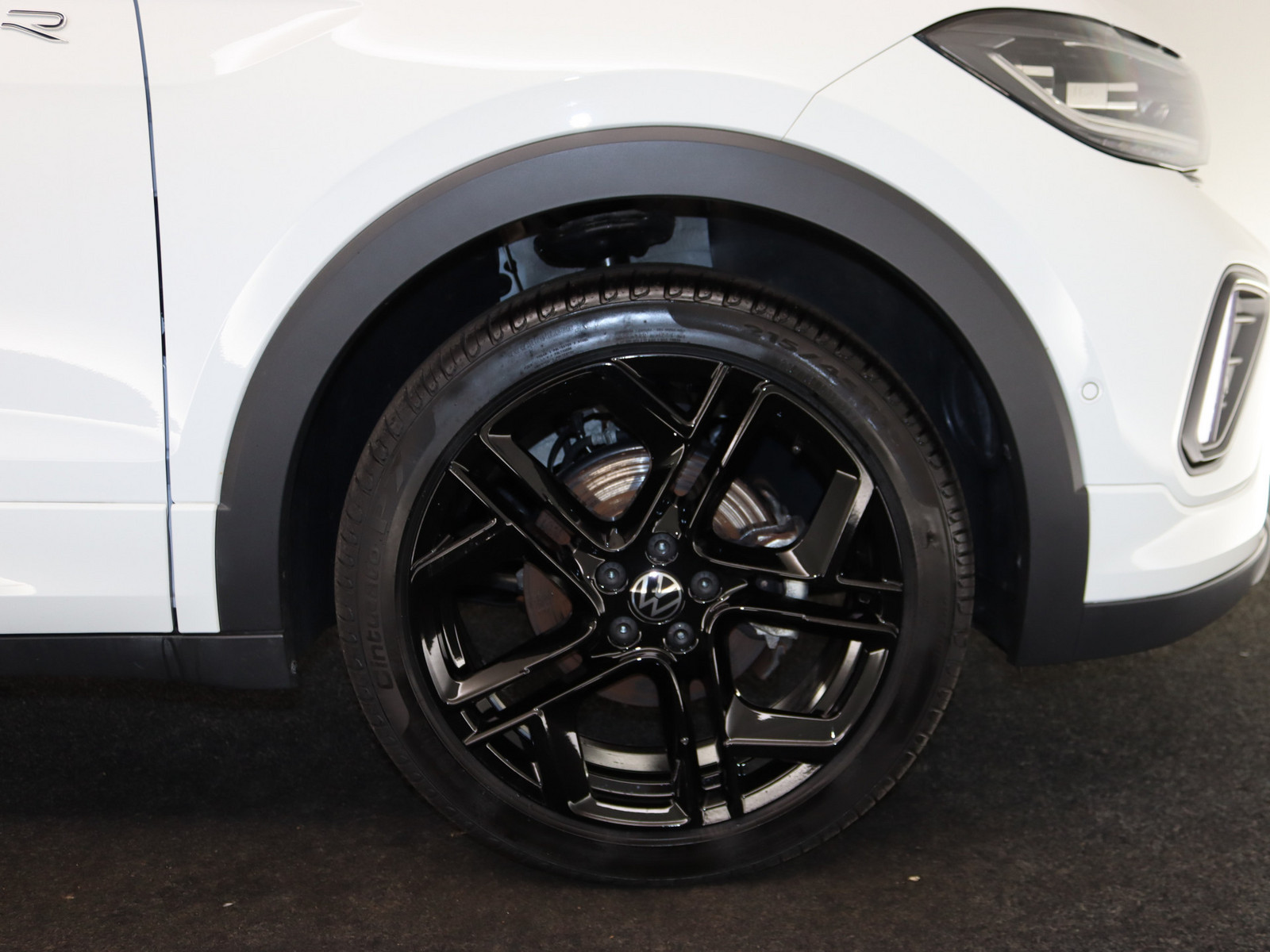 VW T-Cross 1.5 TSI R-Line VW T-Cross 1.5 TSI R-Line