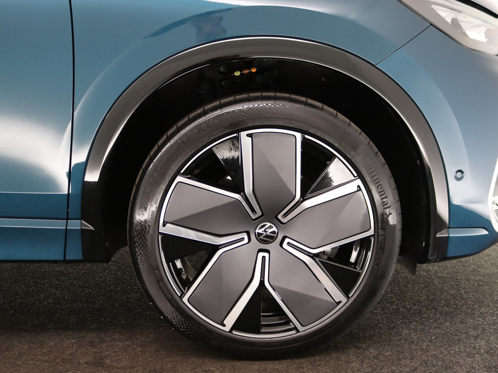 VW Tiguan 2.0 TSI R-Line 4Motion VW Tiguan 2.0 TSI R-Line 4Motion
