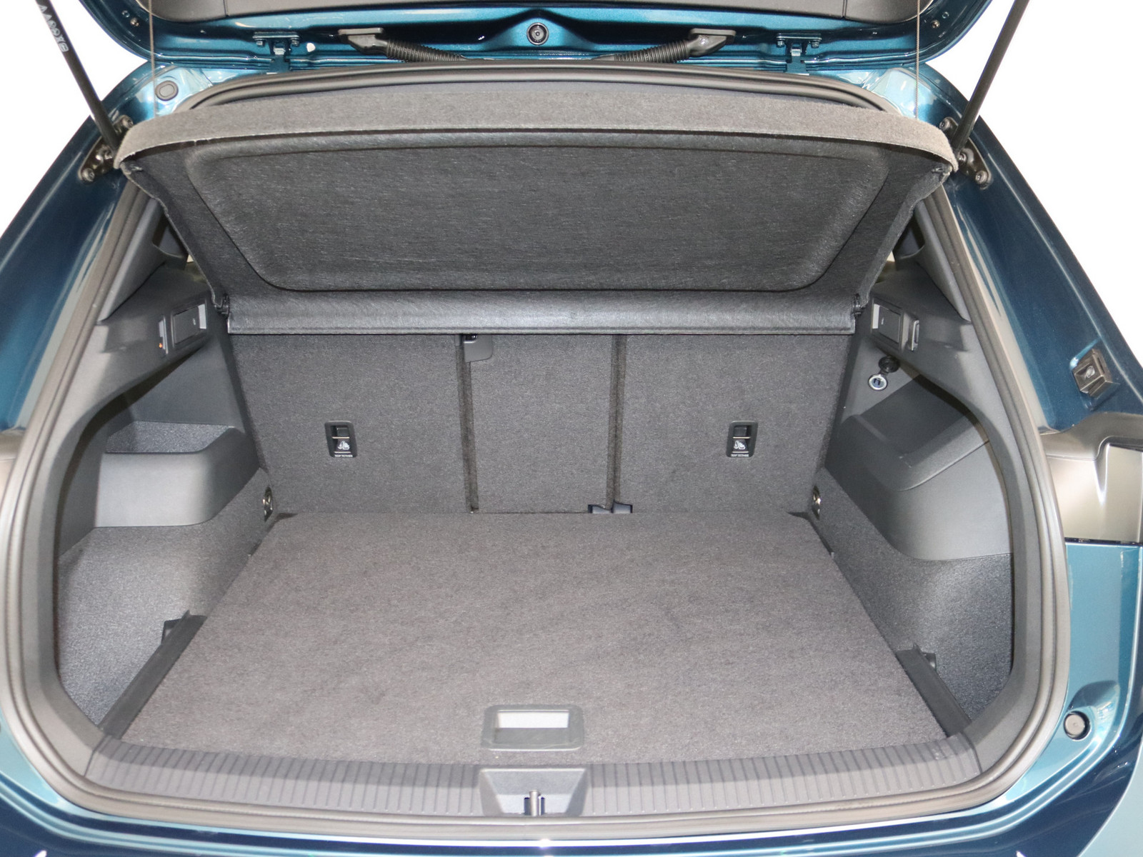 VW Tiguan 2.0 TDI R-Line VW Tiguan 2.0 TDI R-Line