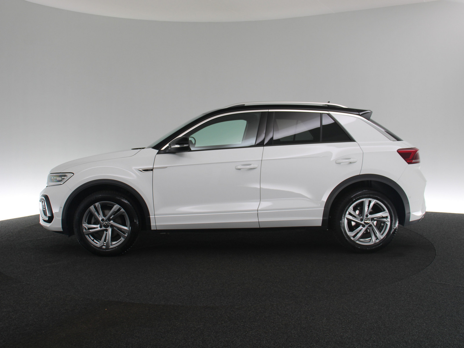 VW T-Roc 1.5 TSI R-Line VW T-Roc 1.5 TSI R-Line