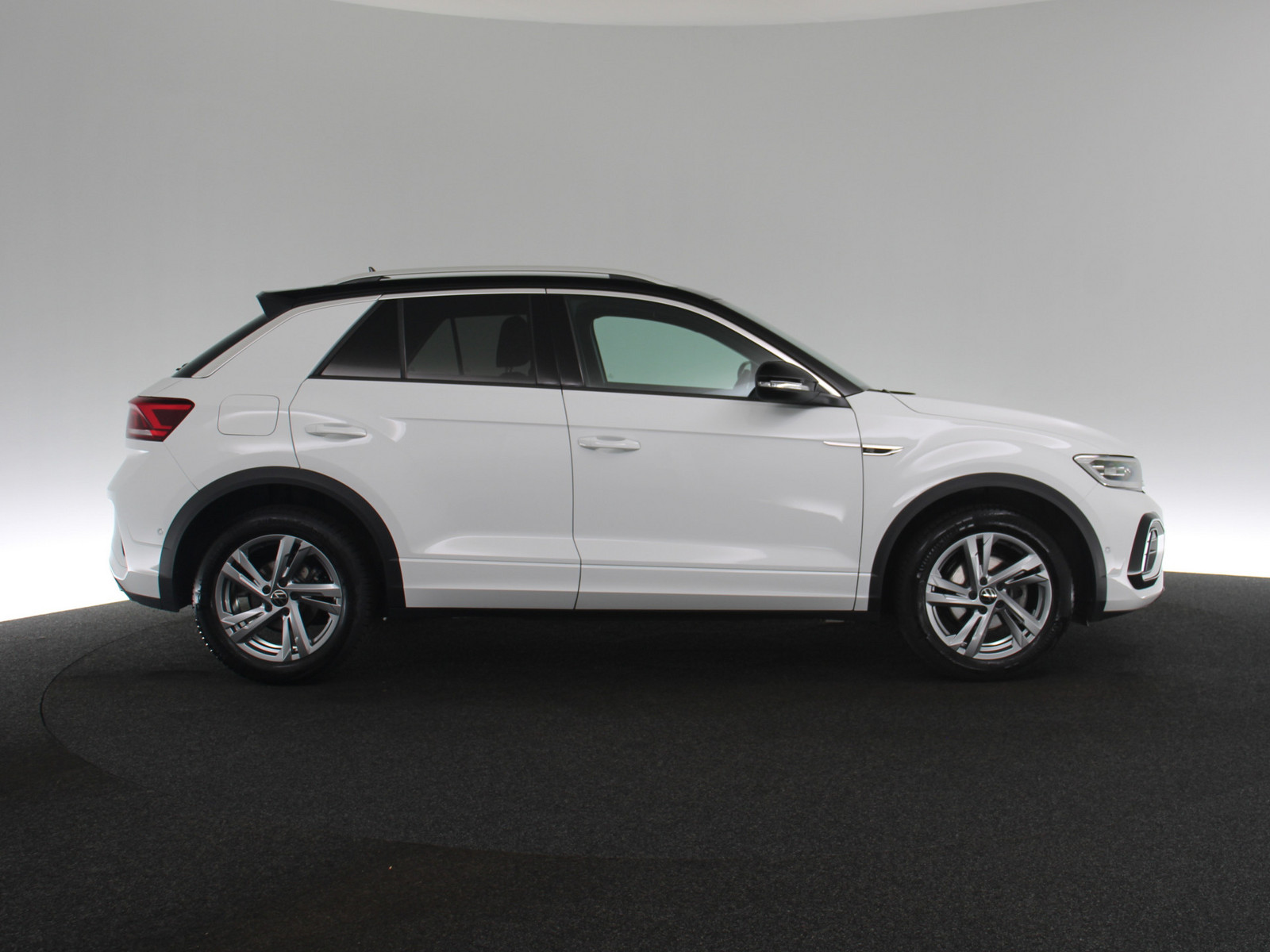 VW T-Roc 1.5 TSI R-Line VW T-Roc 1.5 TSI R-Line