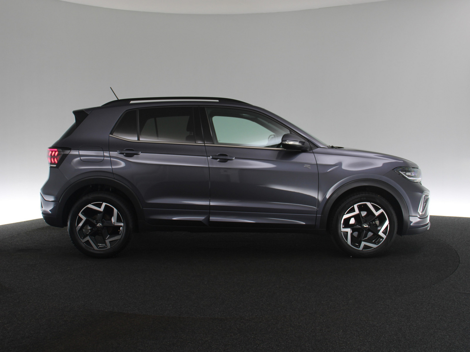 VW T-Cross 1.5 TSI R-Line VW T-Cross 1.5 TSI R-Line