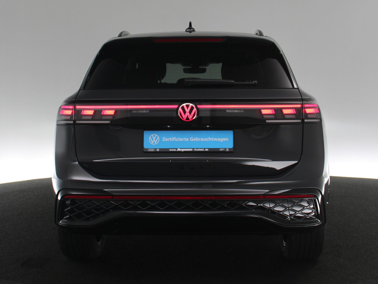 VW Tiguan 2.0 TSI R-Line 4Motion VW Tiguan 2.0 TSI R-Line 4Motion