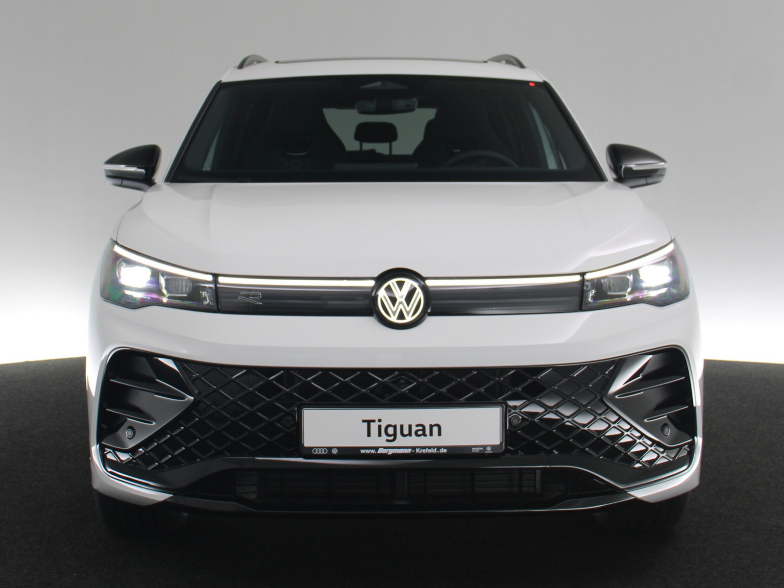 VW Tiguan 1.5 eTSI R-Line VW Tiguan 1.5 eTSI R-Line
