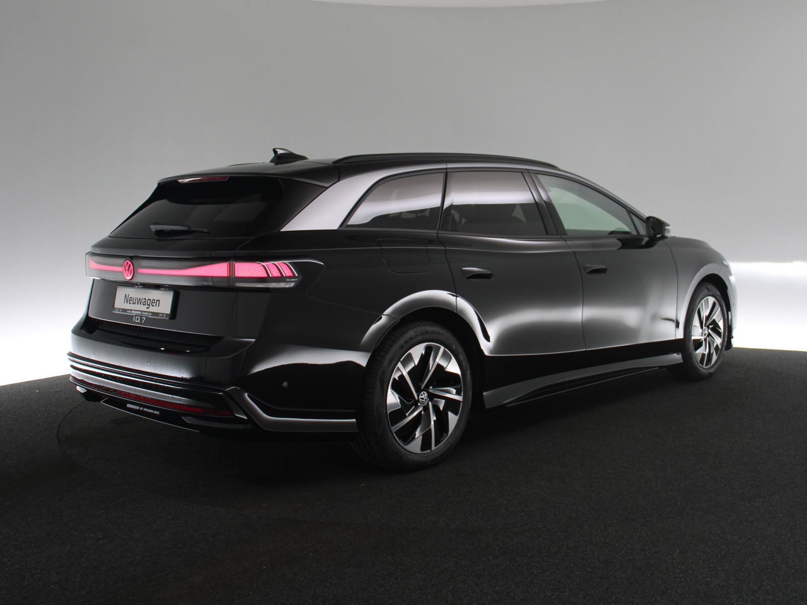 VW ID.7 Pro 77kW VW ID.7 Pro 77kW