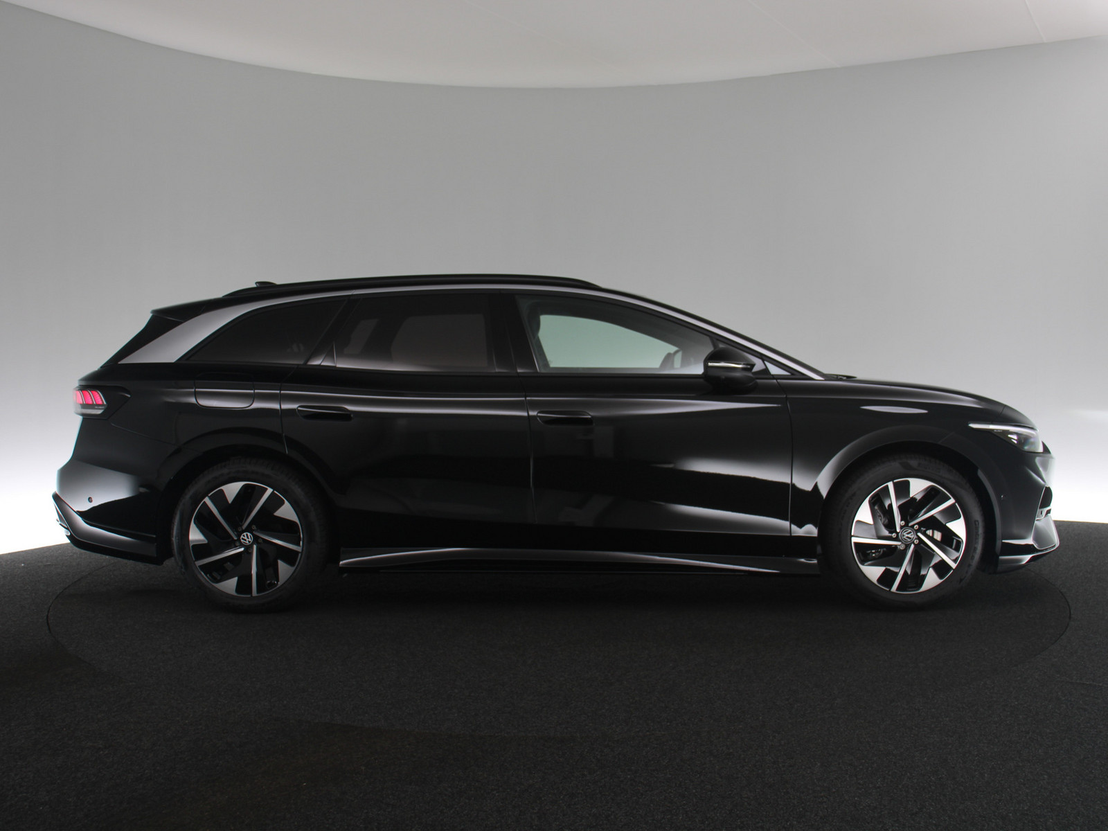 VW ID.7 Pro 77kW VW ID.7 Pro 77kW