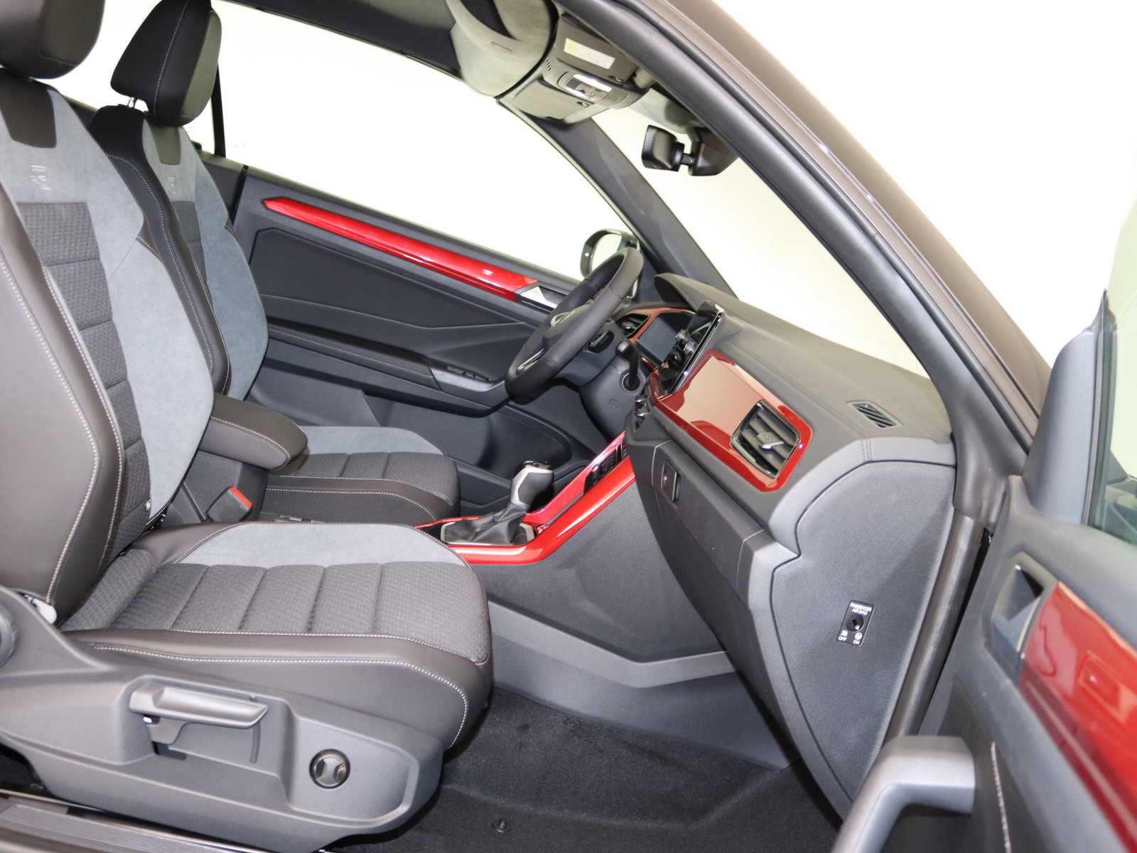 VW T-Roc Cabriolet 1.5 TSI R-Line VW T-Roc Cabriolet 1.5 TSI R-Line