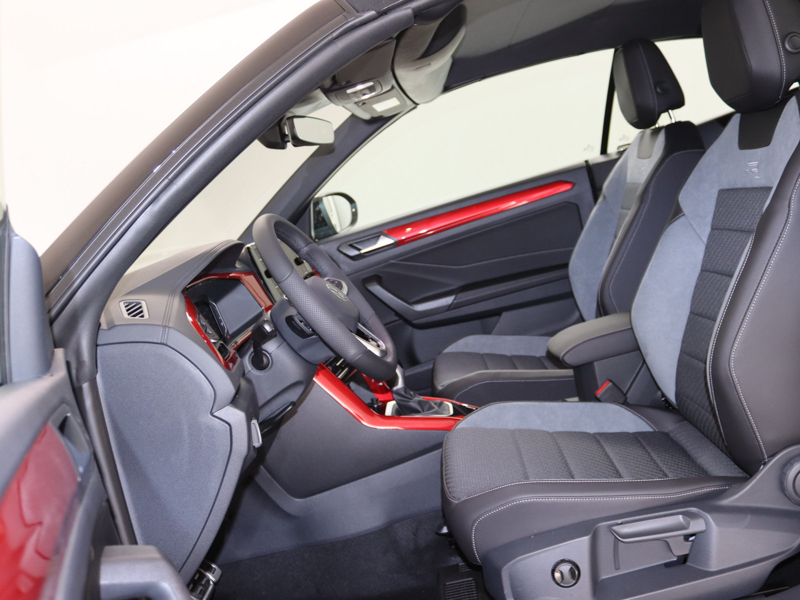 VW T-Roc Cabriolet 1.5 TSI R-Line VW T-Roc Cabriolet 1.5 TSI R-Line