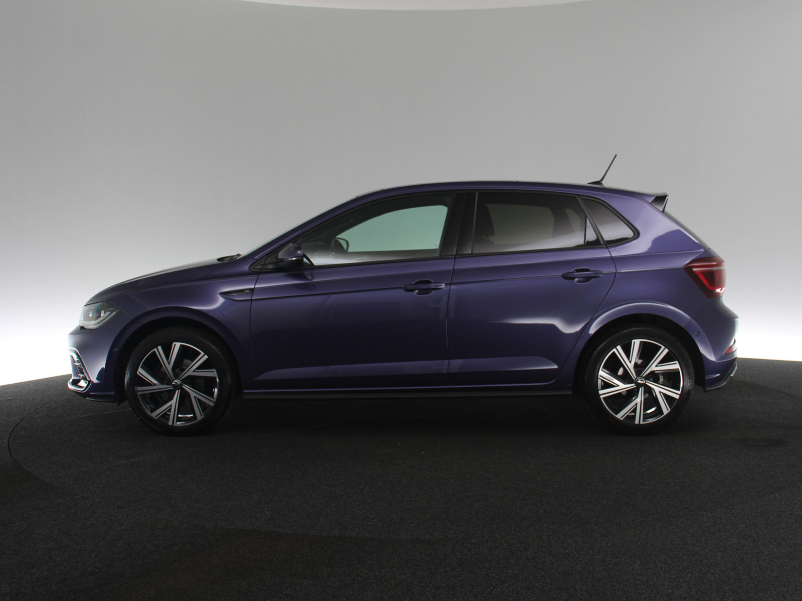 VW Polo 1.0 TSI R-Line VW Polo 1.0 TSI R-Line