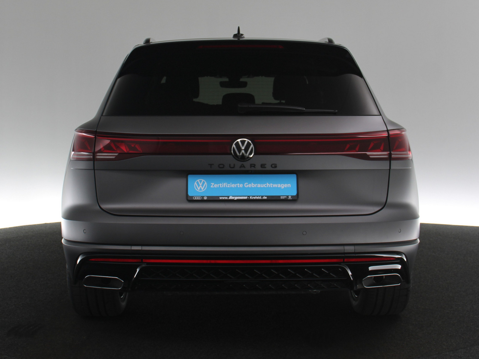 VW Touareg 3.0 V6 TDI R-Line 4Motion VW Touareg 3.0 V6 TDI R-Line 4Motion