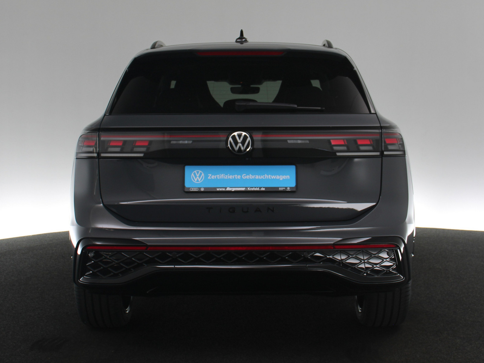 VW Tiguan 2.0 TSI R-Line 4Motion VW Tiguan 2.0 TSI R-Line 4Motion