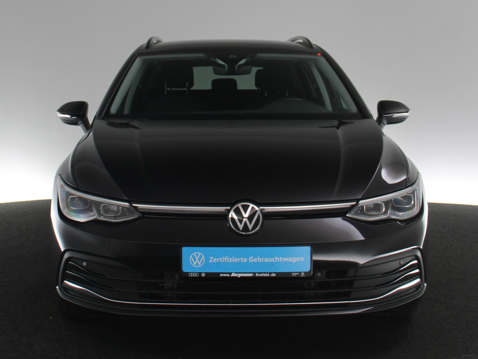 VW Golf VIII 2.0 TSI Style VW Golf VIII 2.0 TSI Style