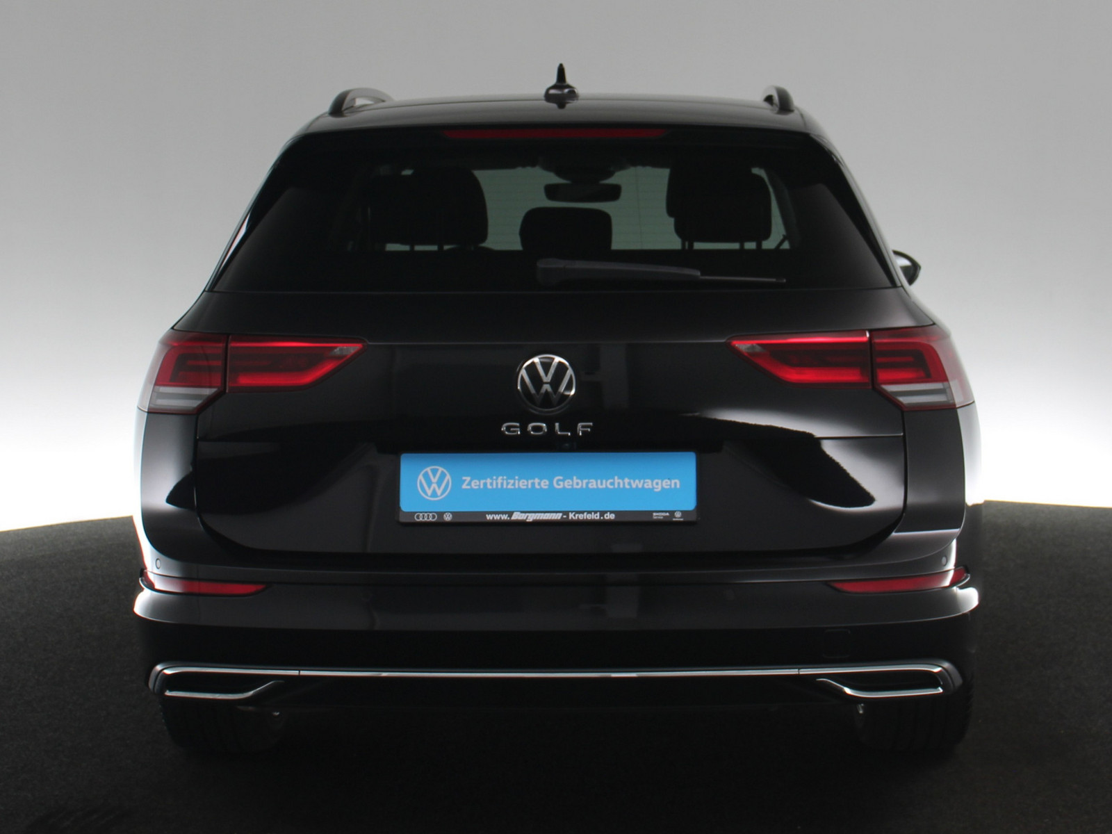 VW Golf VIII 2.0 TSI Style VW Golf VIII 2.0 TSI Style
