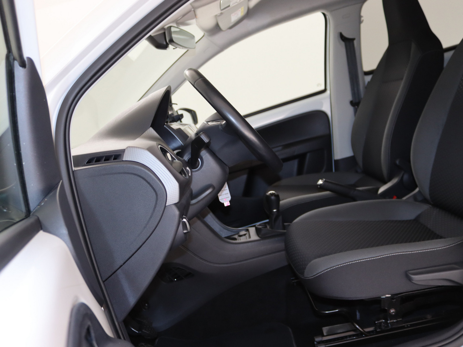 VW up! 1.0 Active VW up! 1.0 Active