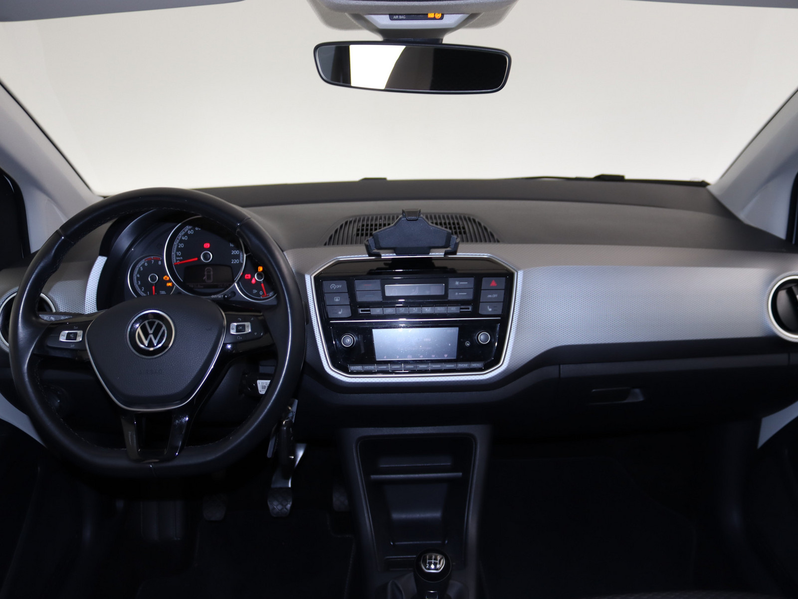 VW up! 1.0 Active VW up! 1.0 Active