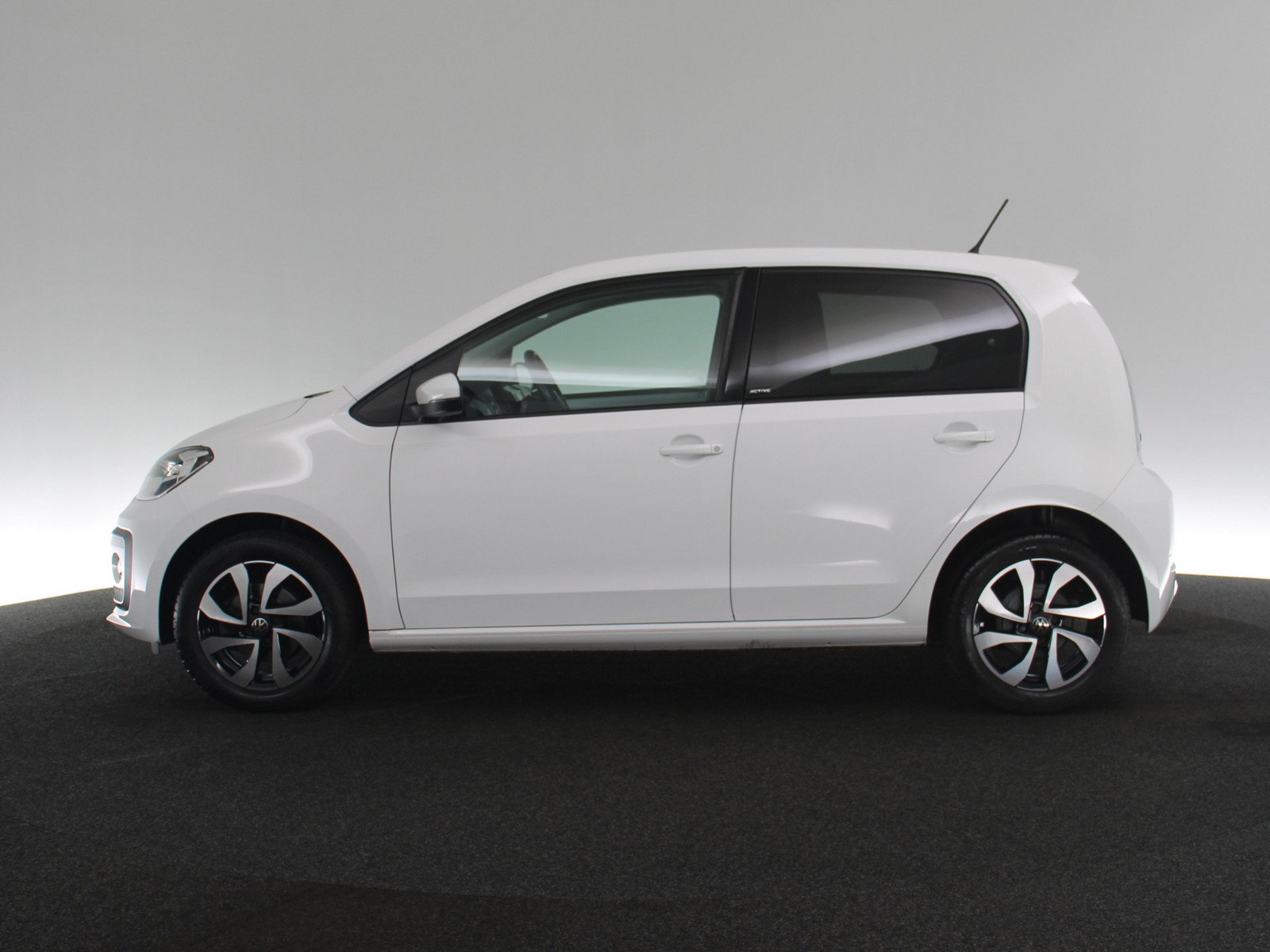 VW up! 1.0 Active VW up! 1.0 Active