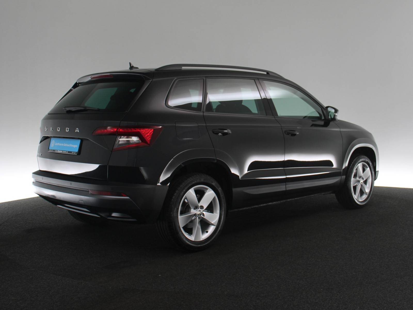 SKODA Karoq 1.0 TSI Ambition SKODA Karoq 1.0 TSI Ambition
