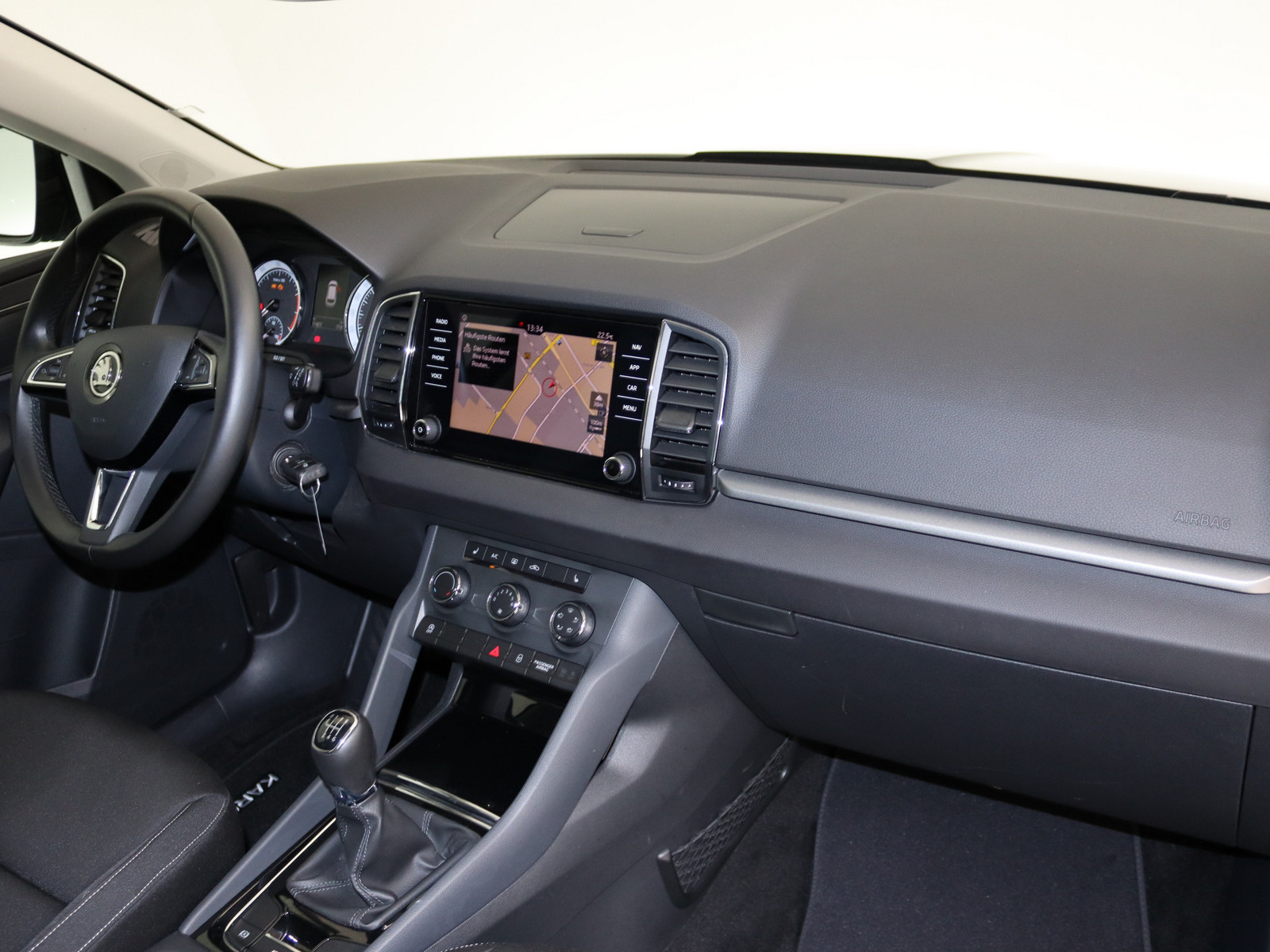 SKODA Karoq 1.0 TSI Ambition SKODA Karoq 1.0 TSI Ambition