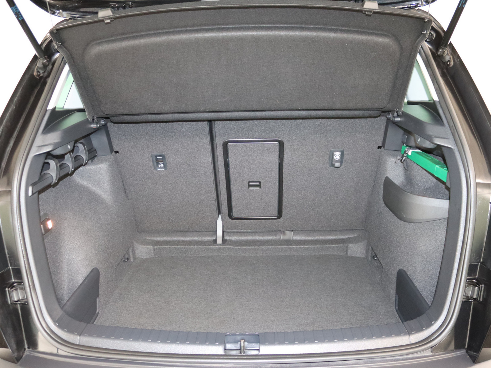 SKODA Karoq 1.0 TSI Ambition SKODA Karoq 1.0 TSI Ambition
