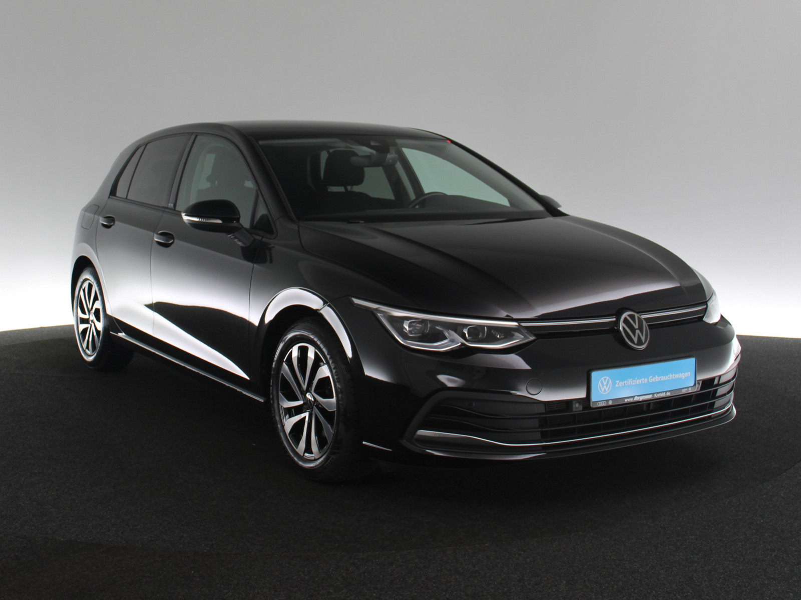 VW Golf VIII 1.5 TSI Active VW Golf VIII 1.5 TSI Active