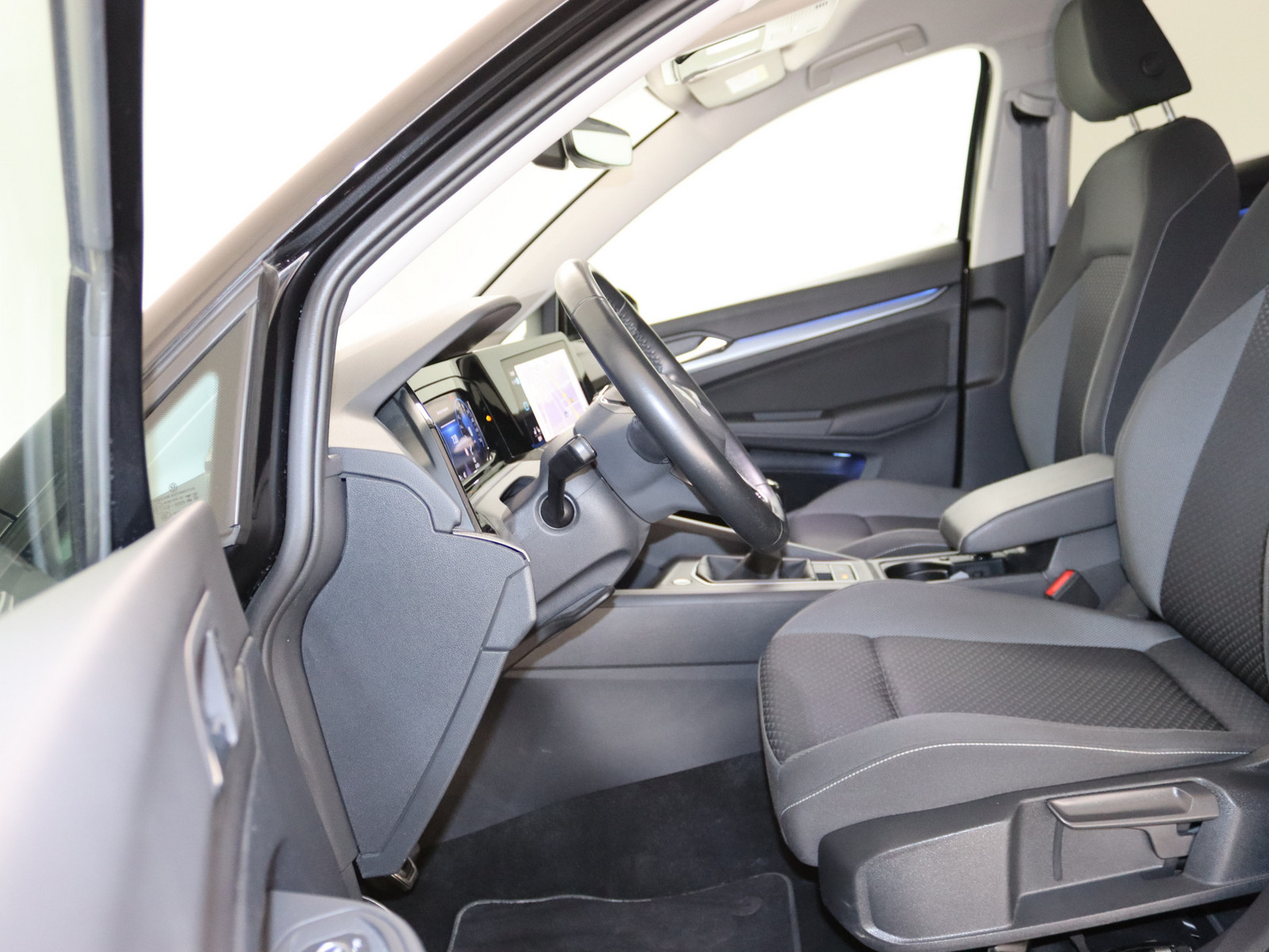 VW Golf VIII 1.5 TSI Active VW Golf VIII 1.5 TSI Active