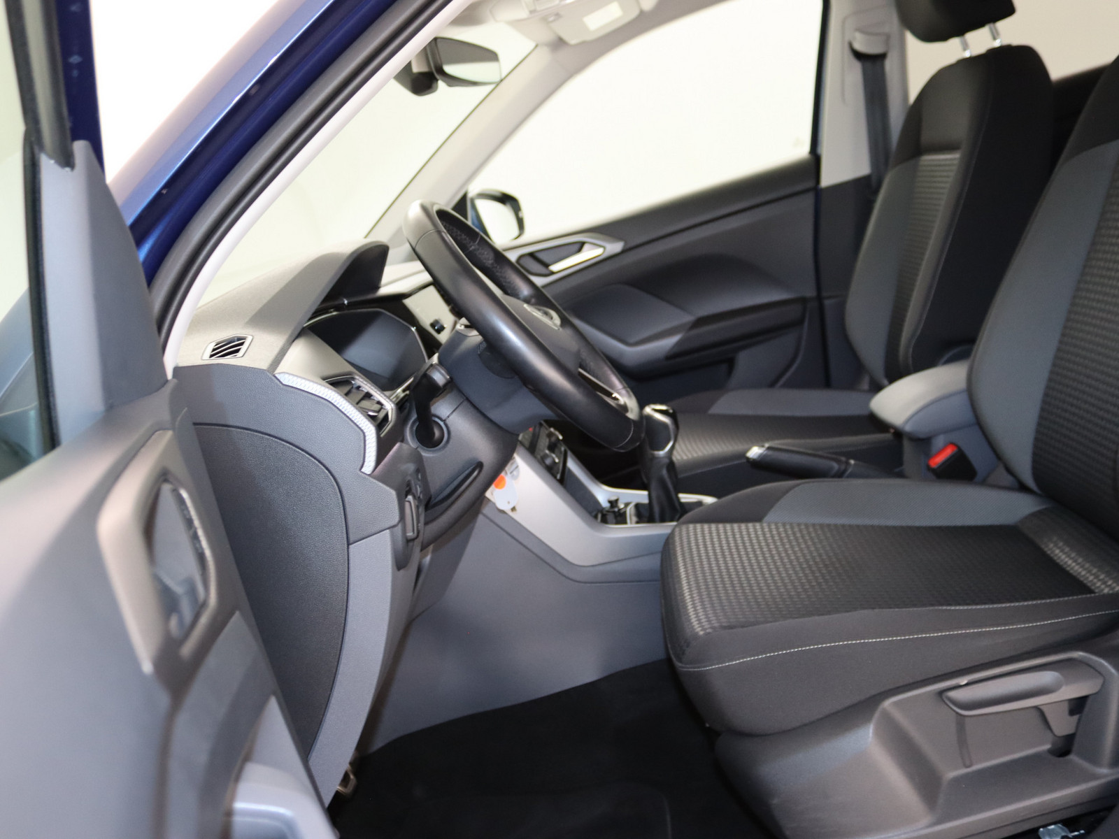 VW T-Cross 1.0 TSI Active VW T-Cross 1.0 TSI Active