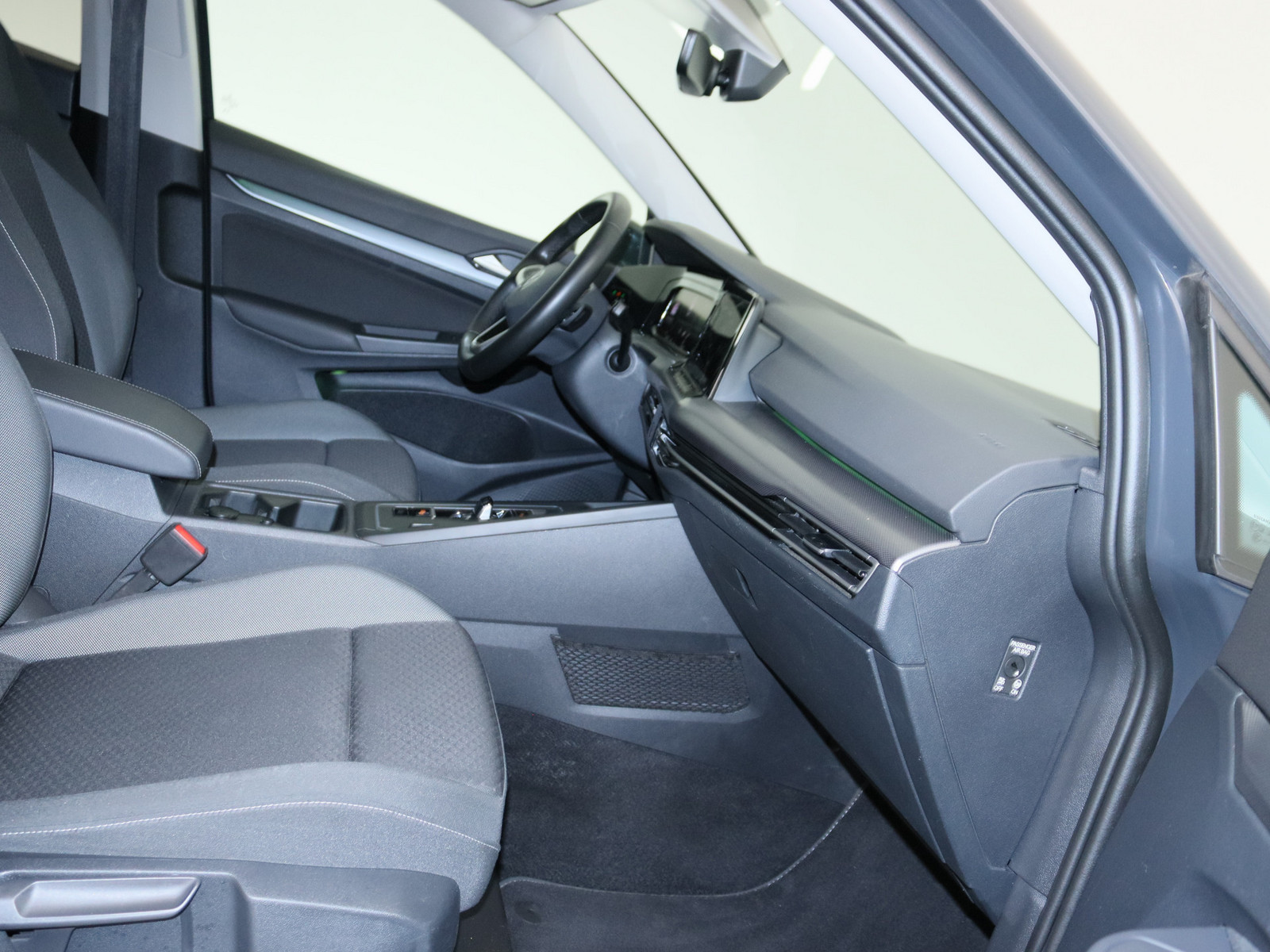 VW Golf VIII 1.5 eTSI Active VW Golf VIII 1.5 eTSI Active