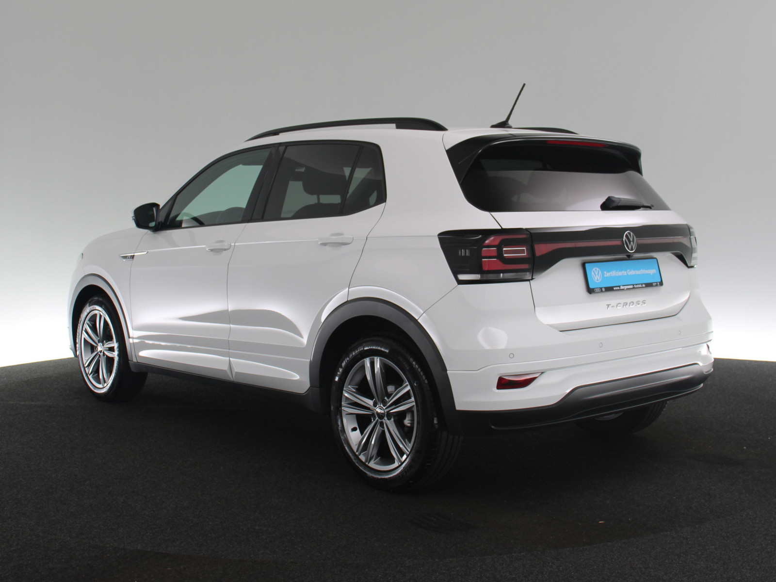 VW T-Cross 1.0 TSI R-Line VW T-Cross 1.0 TSI R-Line