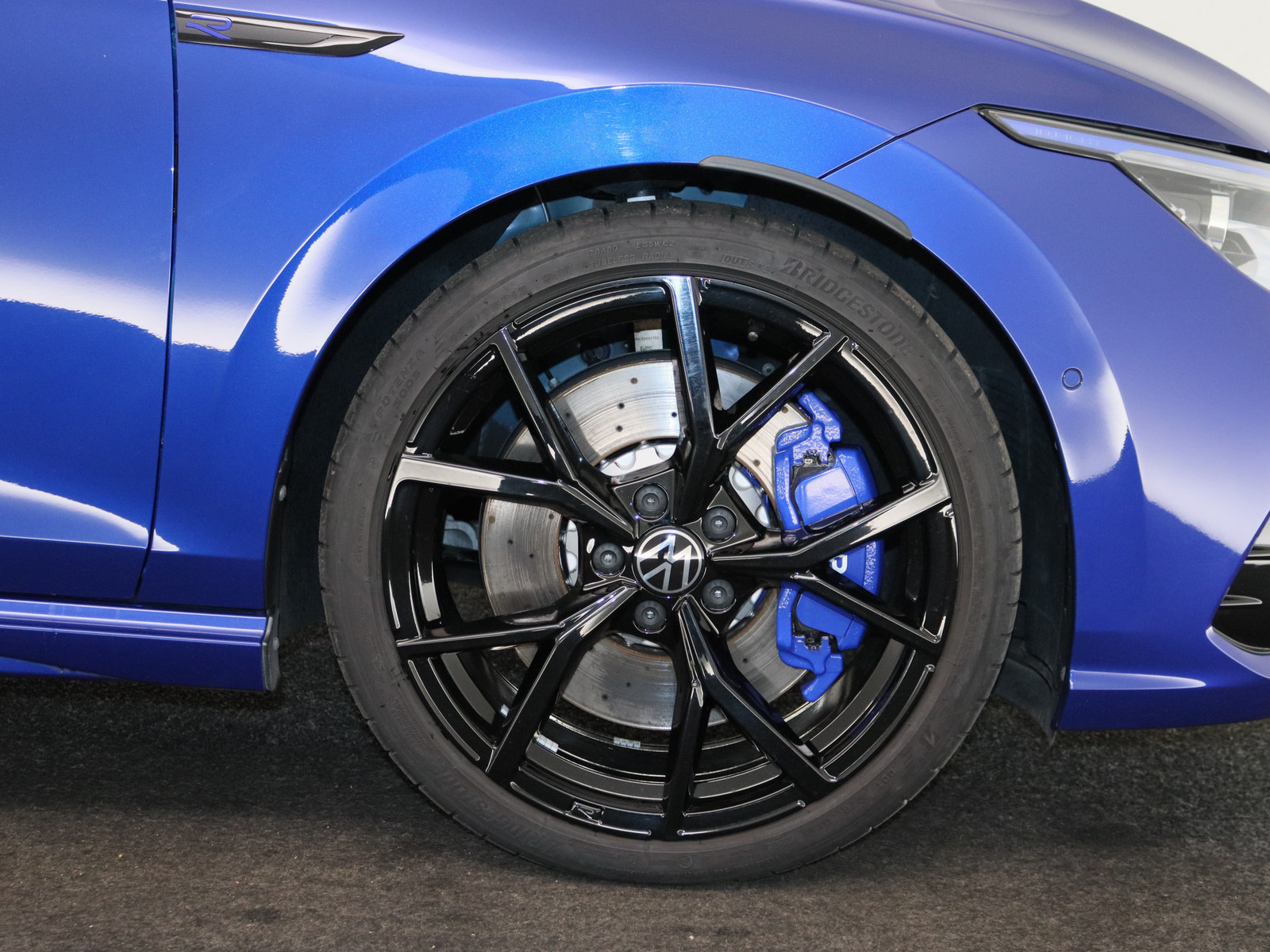 VW Golf VIII R Performance 20 Years VW Golf VIII R Performance 20 Years