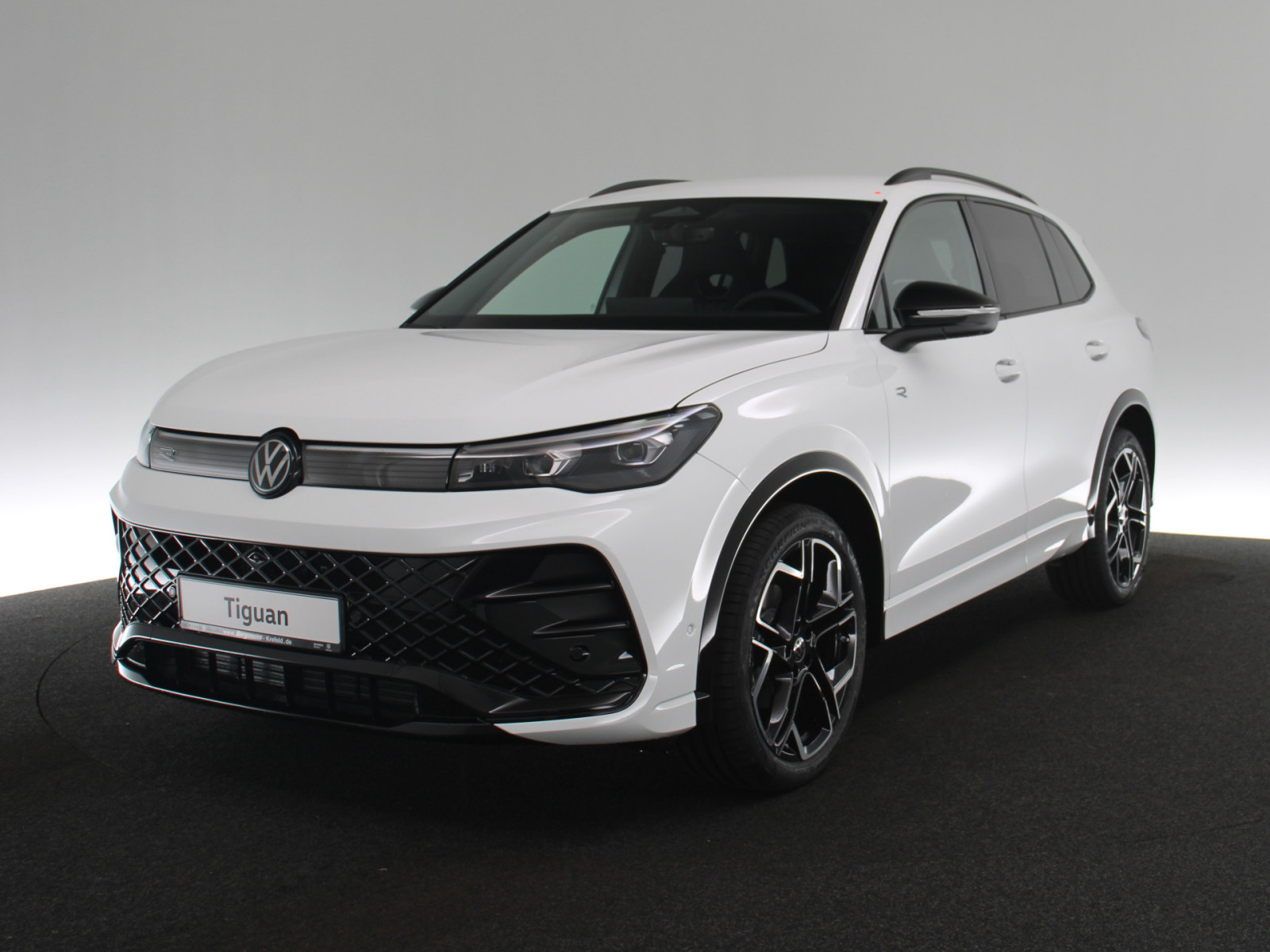 VW Tiguan 1.5 eTSI R-Line VW Tiguan 1.5 eTSI R-Line