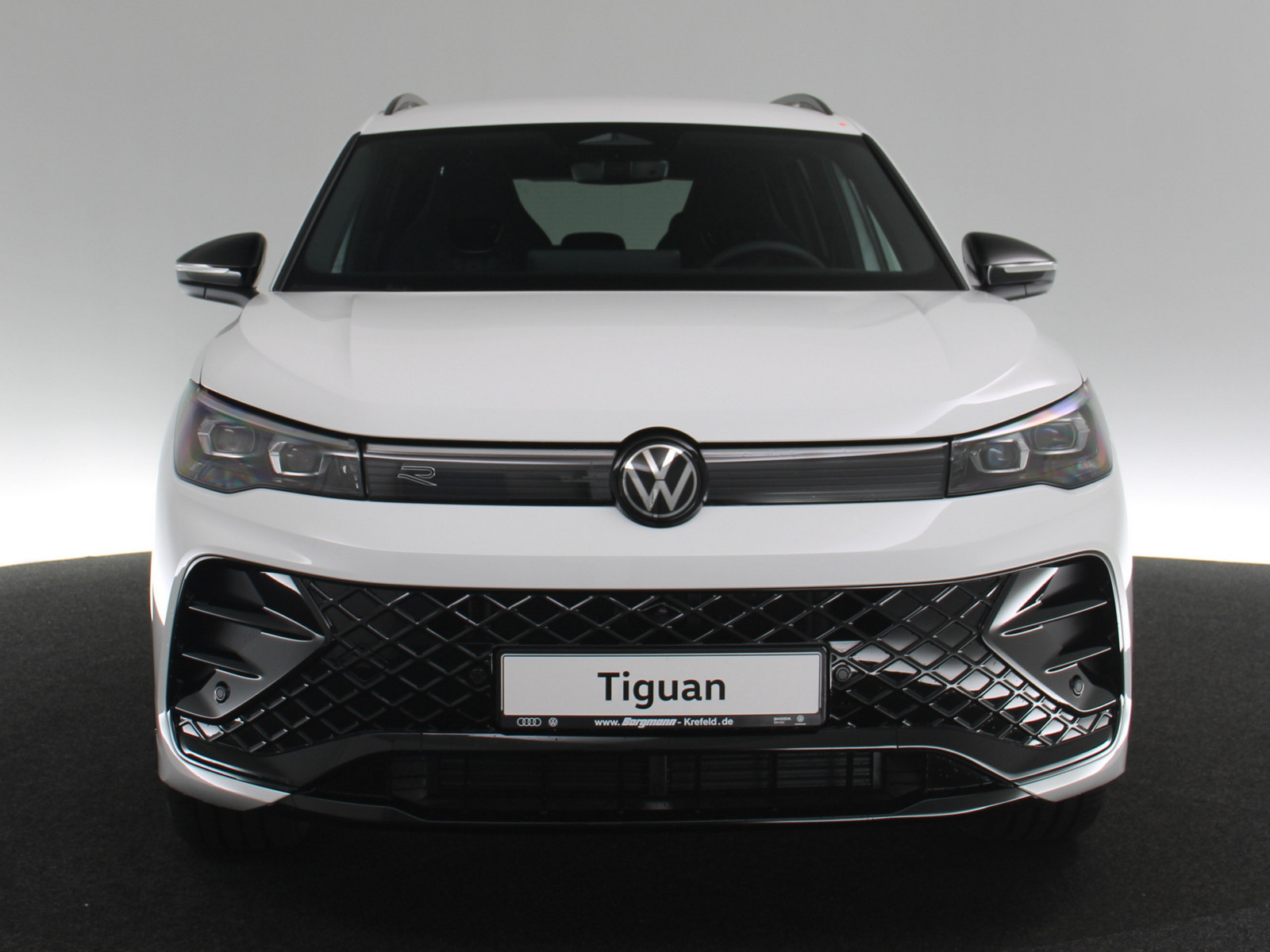 VW Tiguan 1.5 eTSI R-Line VW Tiguan 1.5 eTSI R-Line
