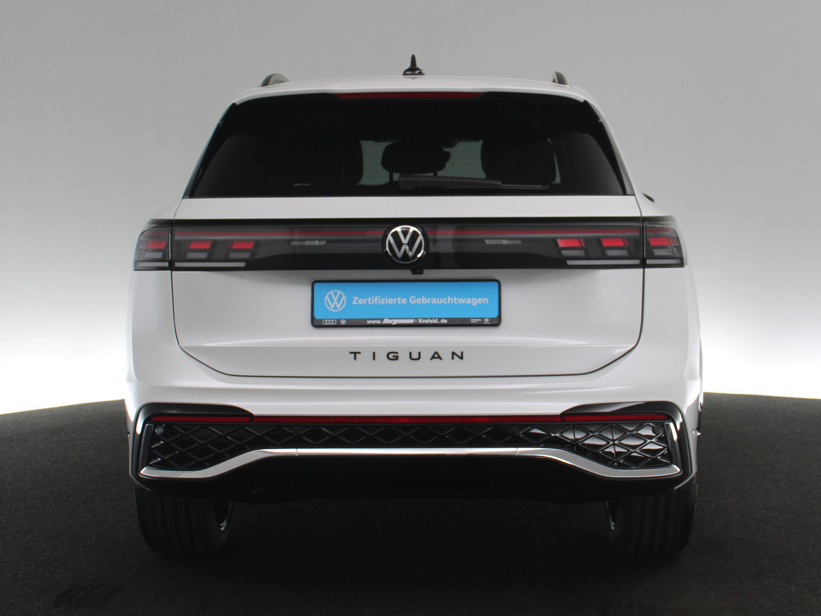 VW Tiguan 2.0 TSI R-Line 4Motion VW Tiguan 2.0 TSI R-Line 4Motion