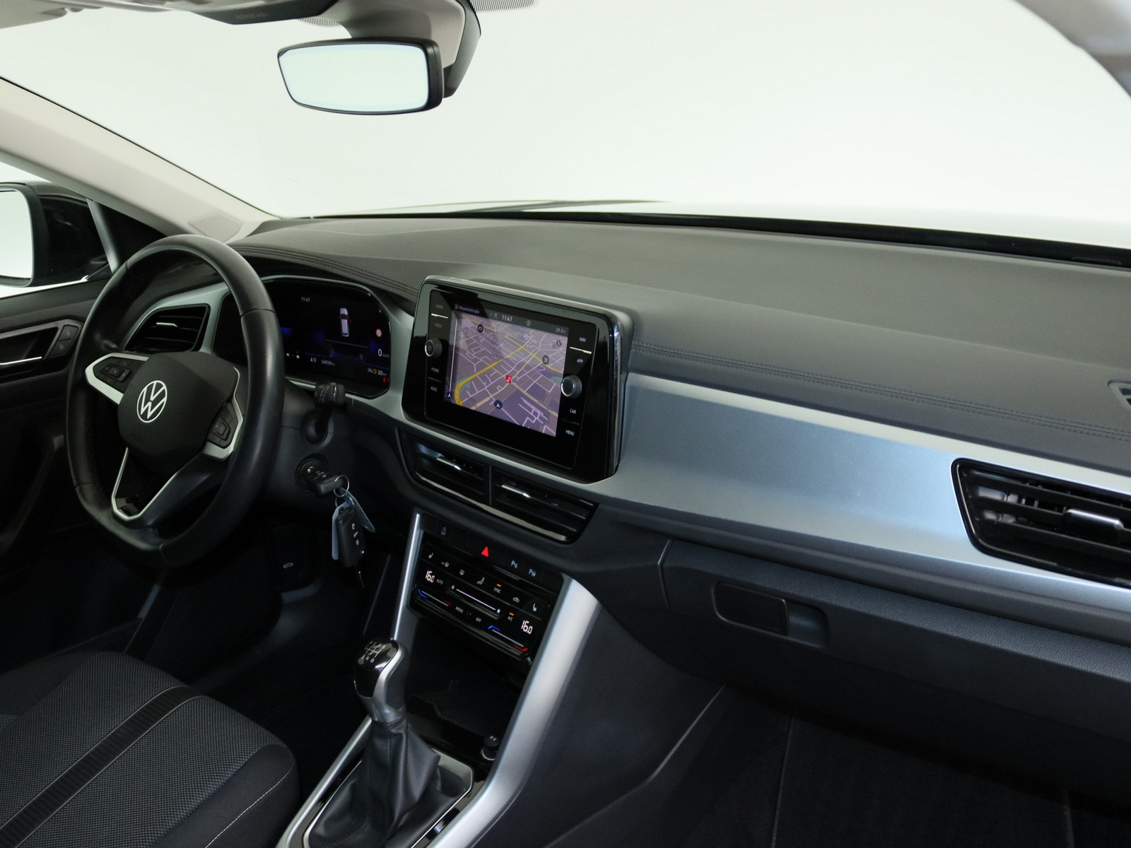 VW T-Roc 1.0 TSI Life VW T-Roc 1.0 TSI Life