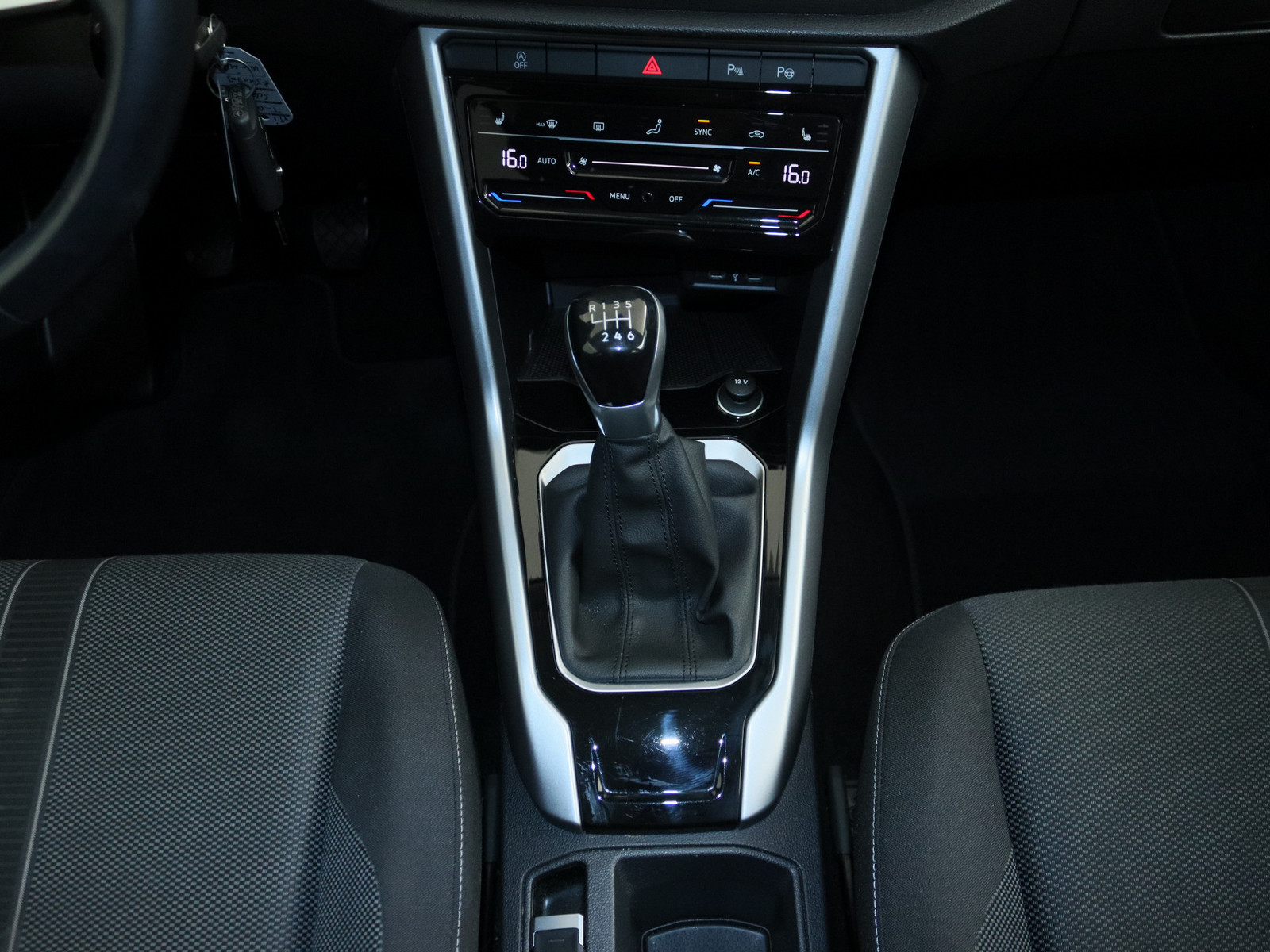VW T-Roc 1.0 TSI Life VW T-Roc 1.0 TSI Life