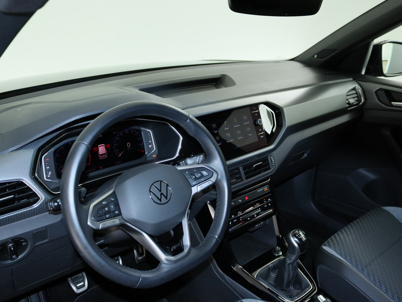 VW T-Cross 1.0 TSI R-Line VW T-Cross 1.0 TSI R-Line