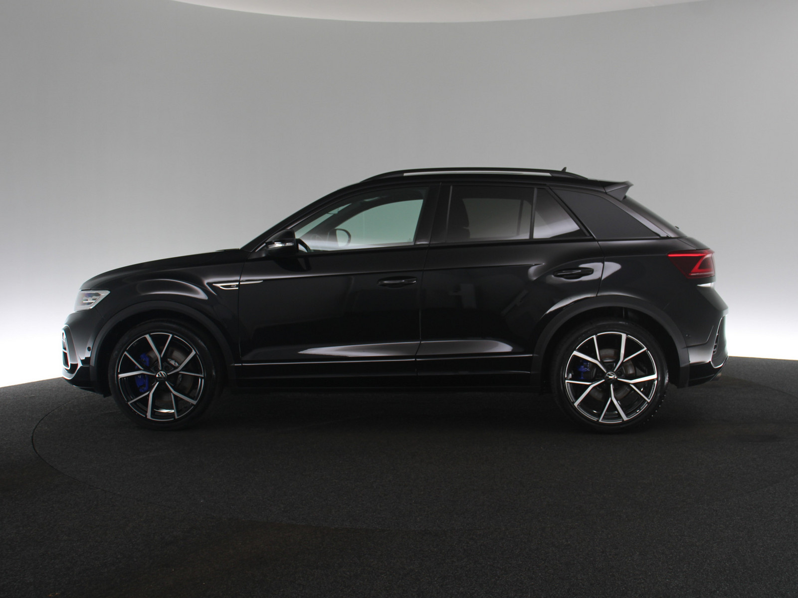 VW T-Roc 2.0 TSI R 4Motion VW T-Roc 2.0 TSI R 4Motion