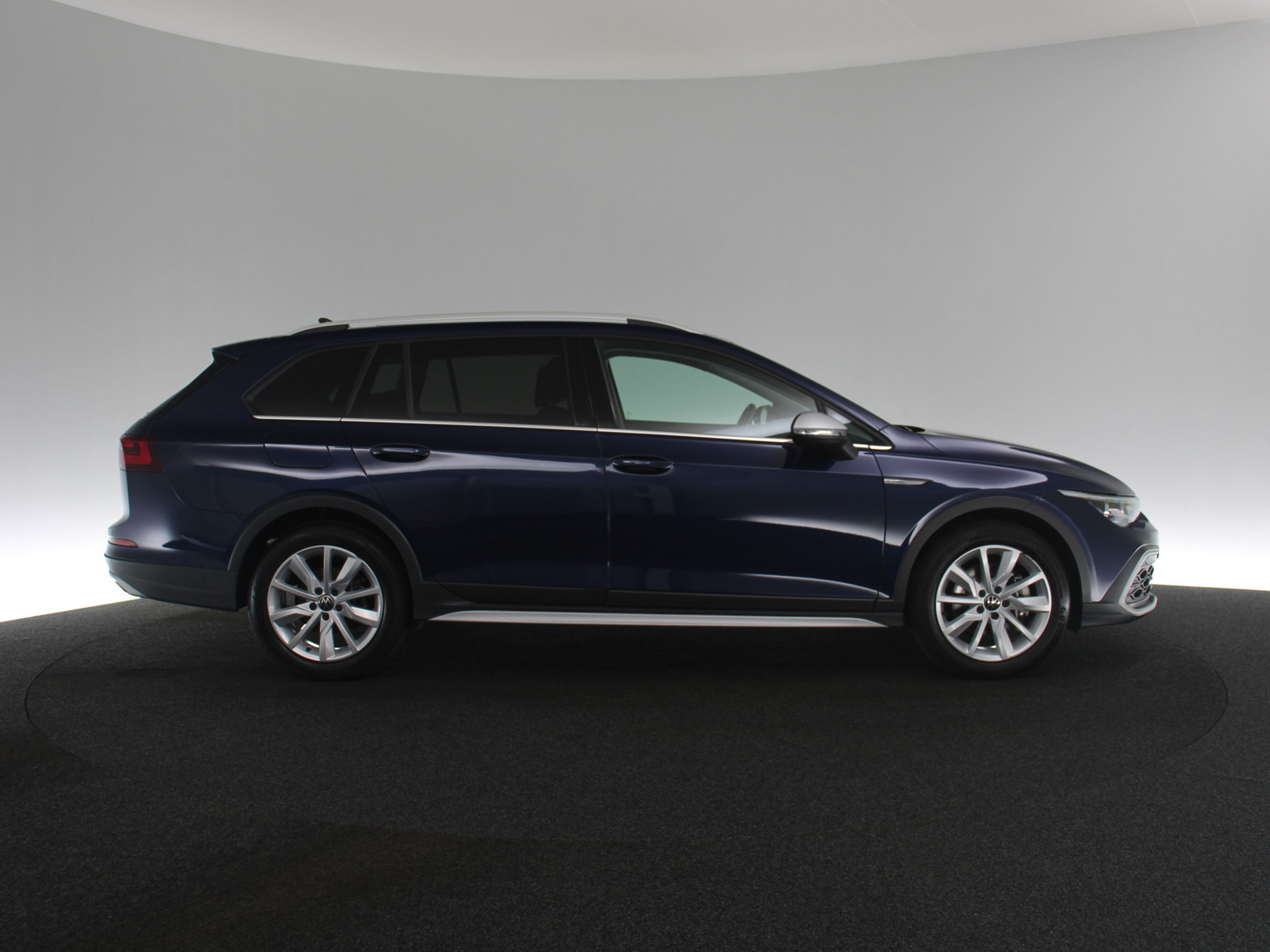 VW Golf VIII Alltrack 2.0 TDI 4Motion VW Golf VIII Alltrack 2.0 TDI 4Motion