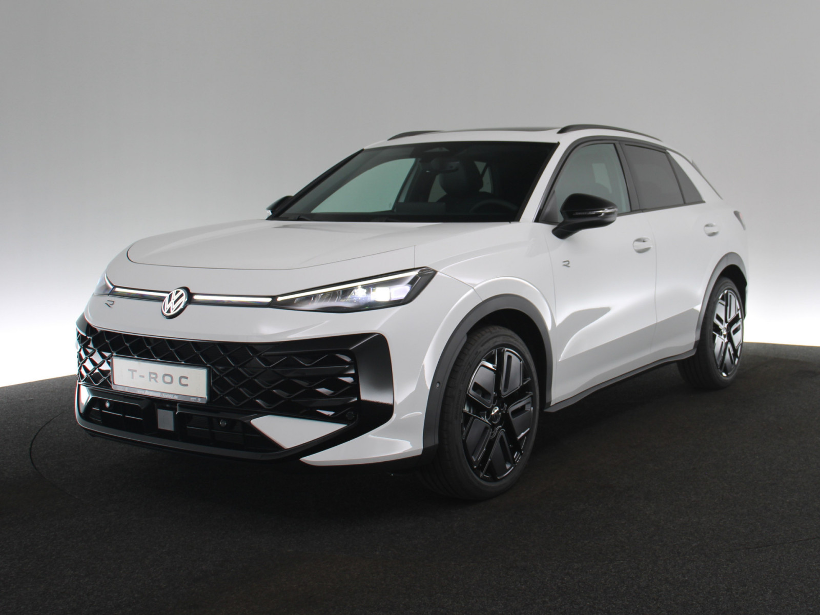 VW T-Roc 1.5 eTSI R-Line VW T-Roc 1.5 eTSI R-Line