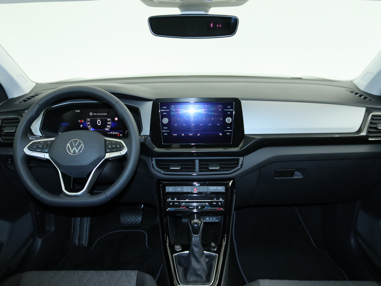 VW T-Cross 1.0 TSI Life VW T-Cross 1.0 TSI Life