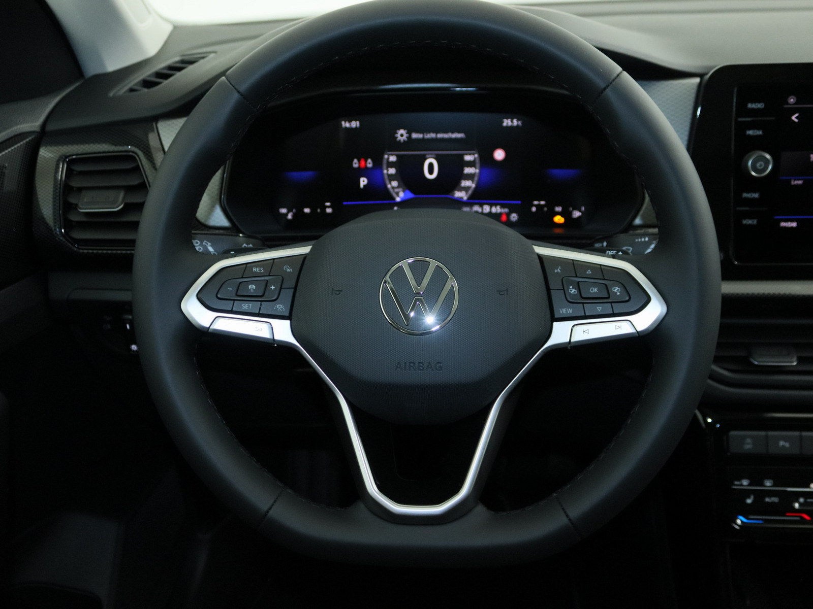 VW T-Cross 1.0 TSI Life VW T-Cross 1.0 TSI Life