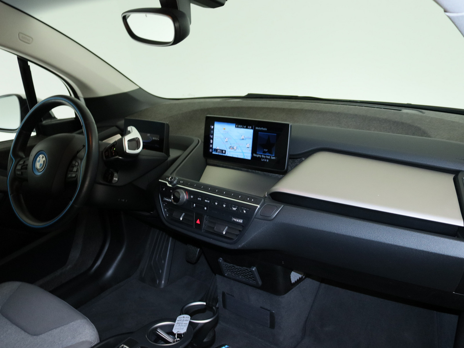 BMW i3 s 120Ah peak 135 kW BMW i3 s 120Ah peak 135 kW