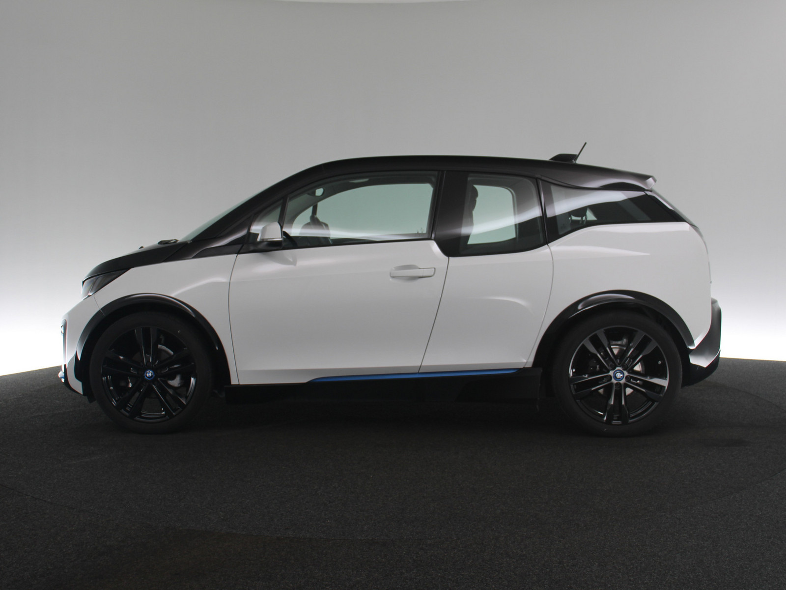 BMW i3 s 120Ah peak 135 kW BMW i3 s 120Ah peak 135 kW