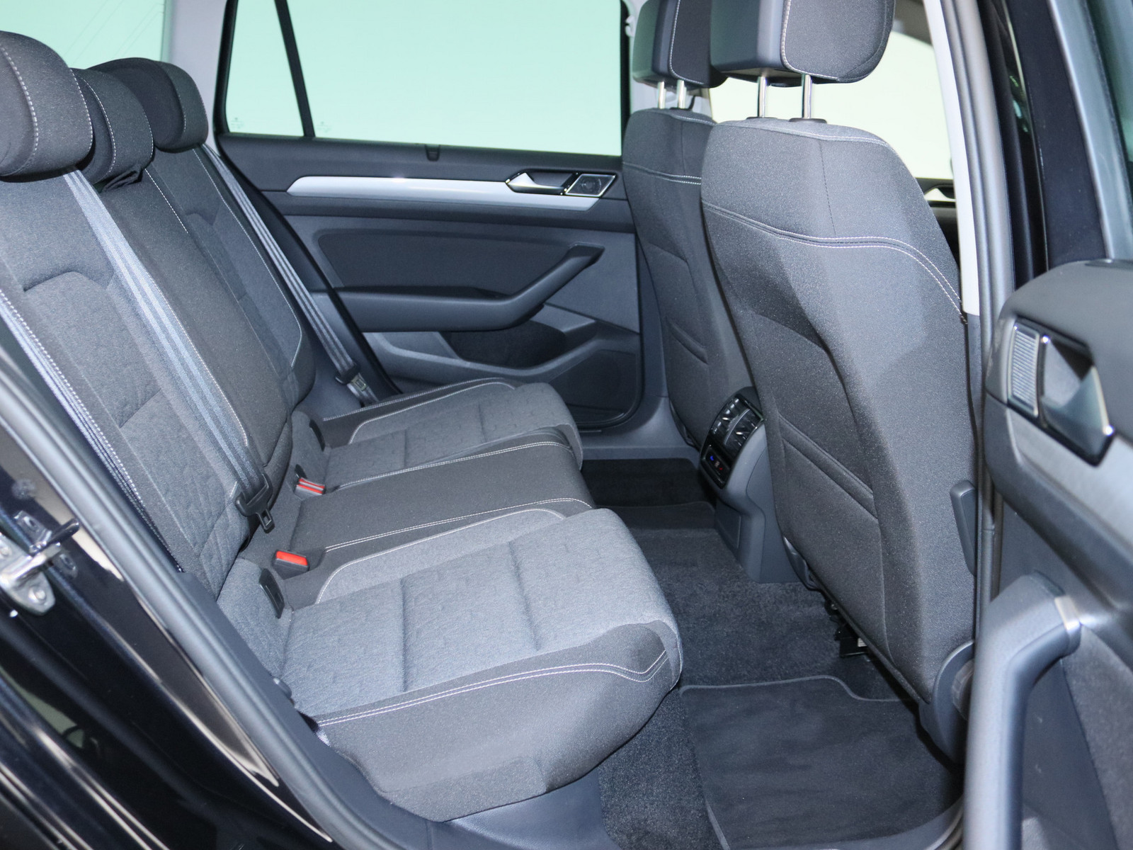 VW Passat Variant 2.0 TDI Business VW Passat Variant 2.0 TDI Business