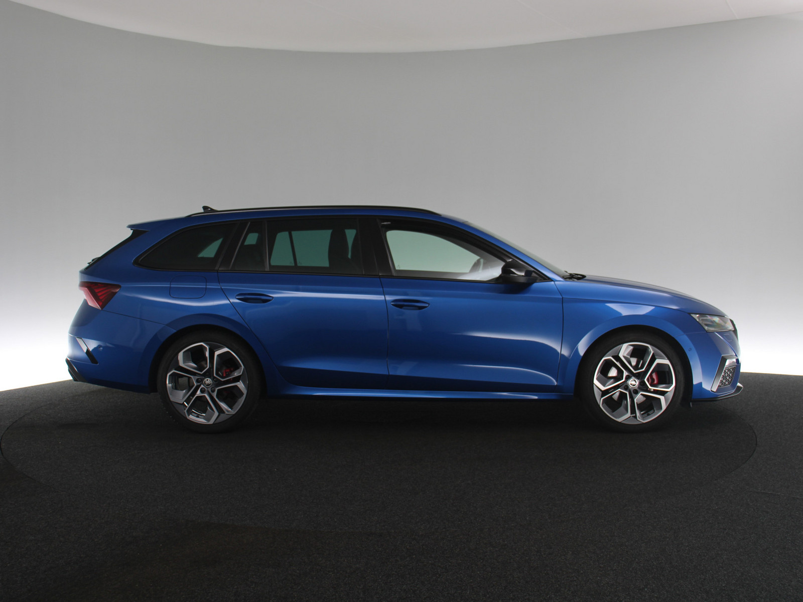 SKODA Octavia Combi 2.0 TDI DPF RS Plus SKODA Octavia Combi 2.0 TDI DPF RS Plus