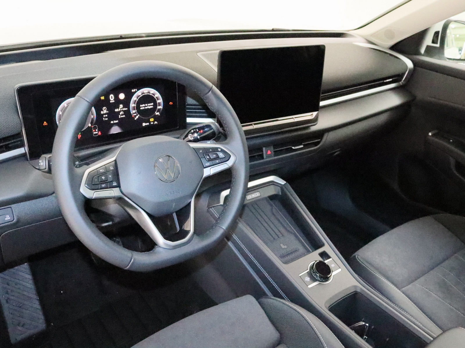 VW T-Roc 1.5 eTSI Style VW T-Roc 1.5 eTSI Style
