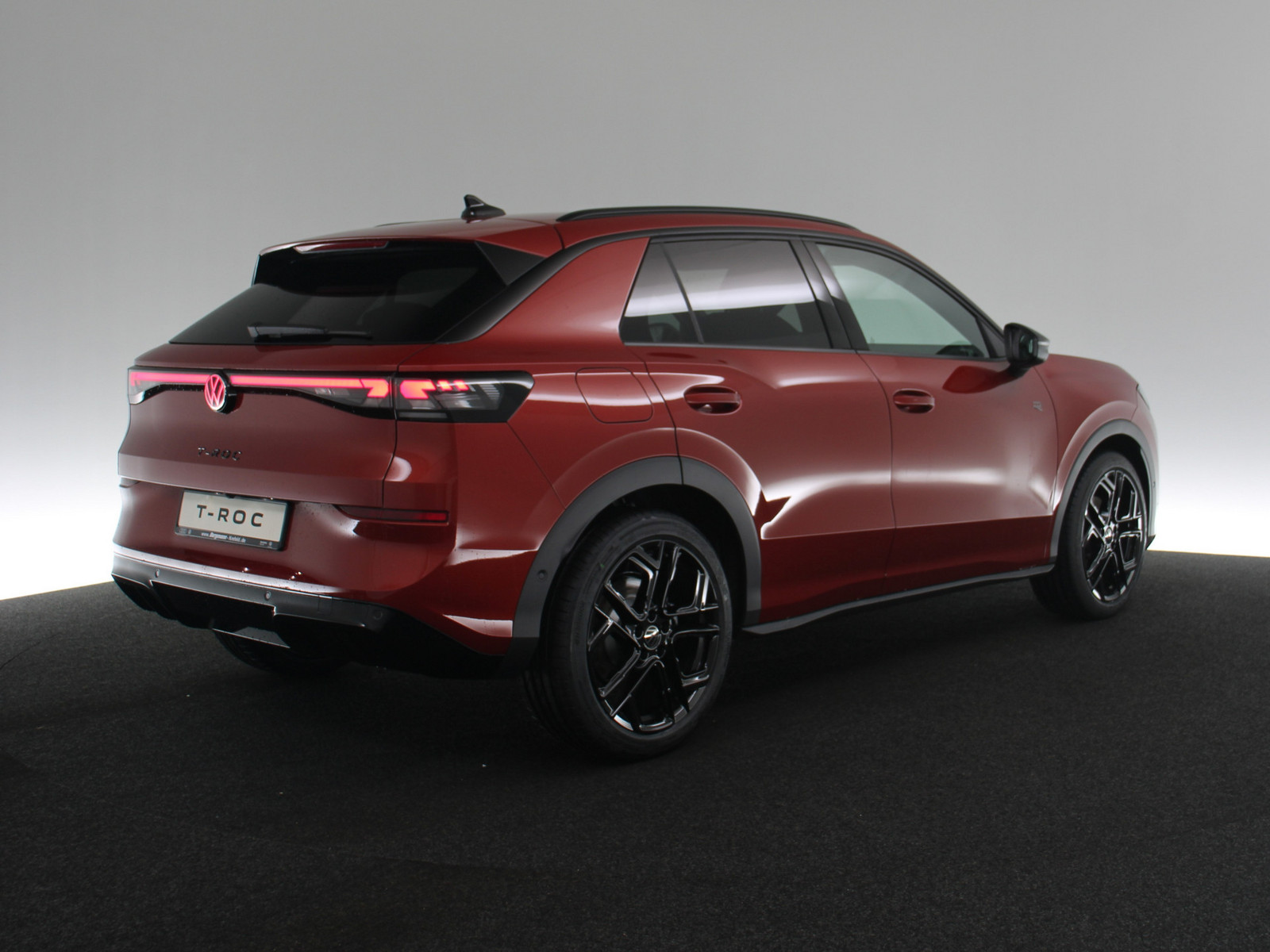 VW T-Roc 1.5 eTSI R-Line VW T-Roc 1.5 eTSI R-Line