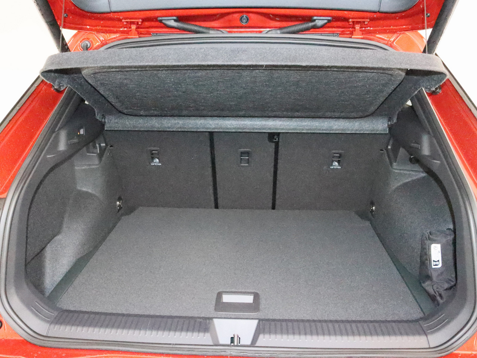 VW T-Roc 1.5 eTSI R-Line VW T-Roc 1.5 eTSI R-Line