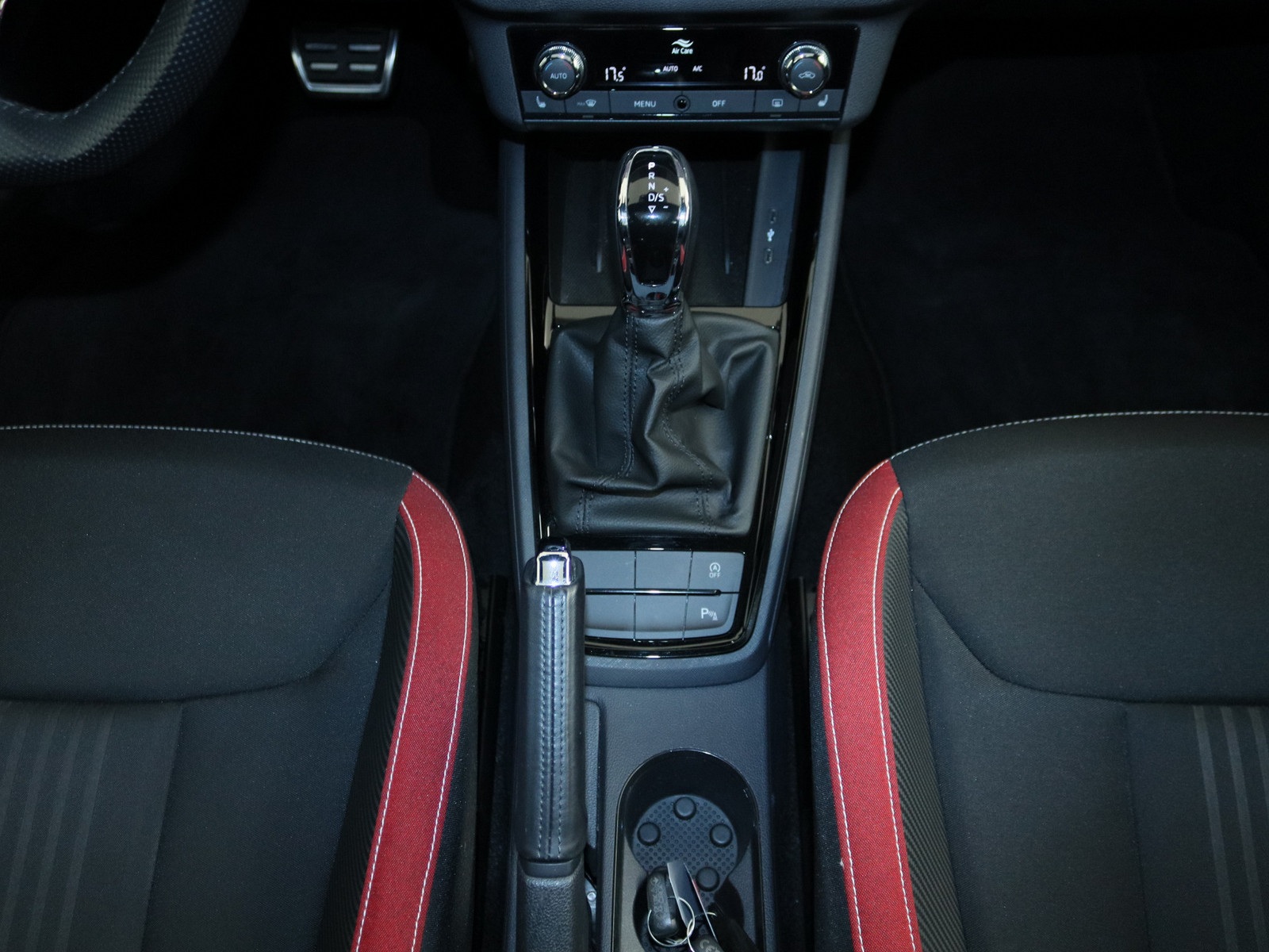 SKODA Kamiq 1.0 TSI Monte Carlo SKODA Kamiq 1.0 TSI Monte Carlo