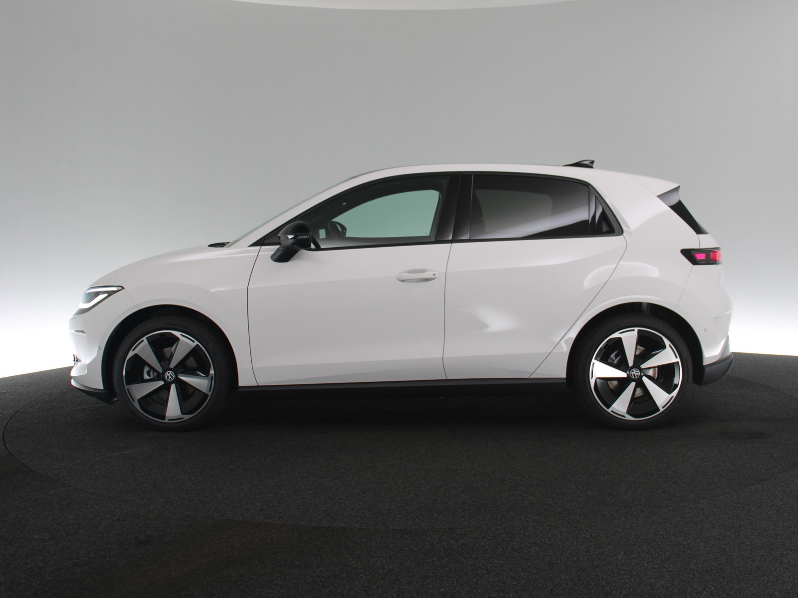 VW ID. Polo Launch-Edition Style 155 kW 52 kWh 1-Gang-Automatik VW ID. Polo Launch-Edition Style 155 kW 52 kWh 1-Gang-Automatik