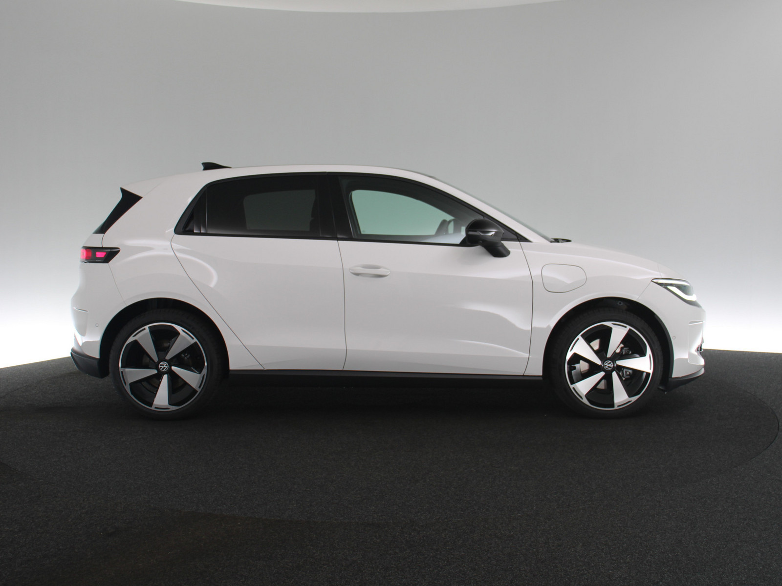 VW ID. Polo Launch - Edition Style 155 kW 52 kWh 1-Gang-Automatik VW ID. Polo Launch - Edition Style 155 kW 52 kWh 1-Gang-Automatik